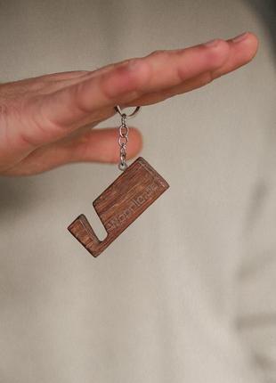 Брелок-підставка для смартфону квадрат | дерев'яний брелок-підставка для телефону | woodie.ua9 фото
