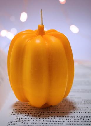 Свічка соєва в формі гарбуза з ароматом pumpkin spice