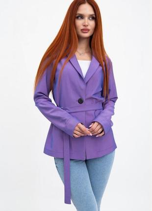 Стильний піджак фіолетовий, жіночий однотонний з поясом на одн...