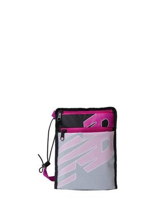 Сумка на плече new balance core perf flat sling bag (lab21003mpo)