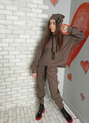 Костюм+, шапка на дівчинку