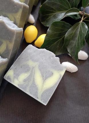 Натуральное мыло с нуля.лимон-чайное дерево.(шелковое,с активированным углем)2 фото