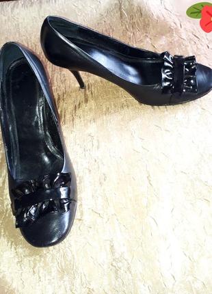 Вечерние женские туфли