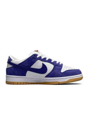 Женские кроссовки nike sb dunk low pro iso orange &gt; court purple