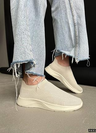 Бежеві молочні жіночі мокасини сліпони кросівки тканеві текстильні текстильні кросівки мокасини