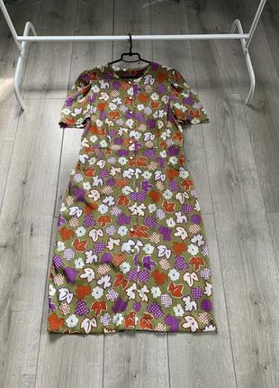 Сукня плаття на ґудзиках в квіти розмір l міді