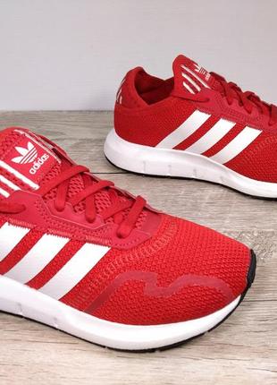 Кроссовки adidas 34р