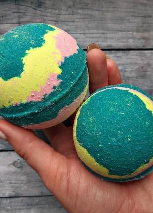 Бомбочка під lush