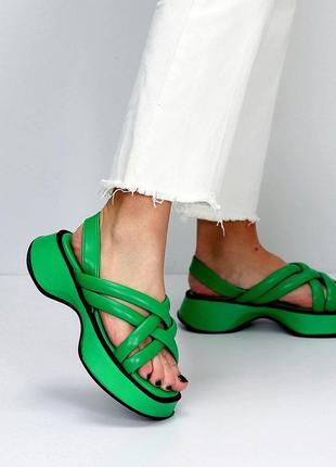 Оригинальные женские зелёные босоножки на каблуке летние эко-кожа лето