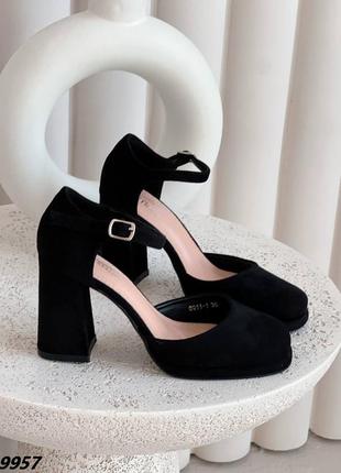 Женские открытые туфли черные на устойчивом каблуке