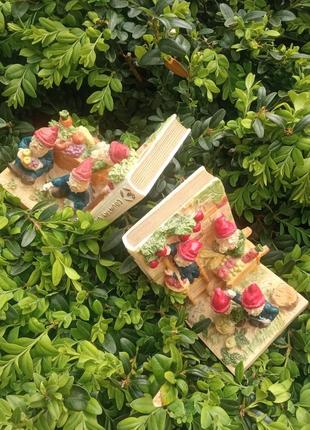 Подставки, букинги для книг ! винтаж