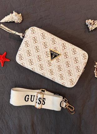 Guess zippy snapshot white brown