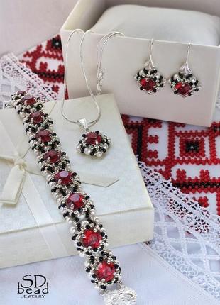 Комплект з кристалів та перлів swarovski