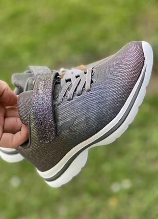 Кроссовки летние для девочки