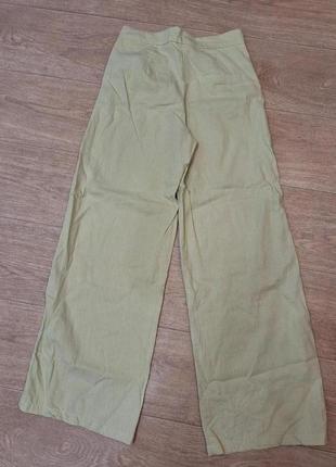 Льняные салатовые брюки wide leg bershka, размер 36.4 фото