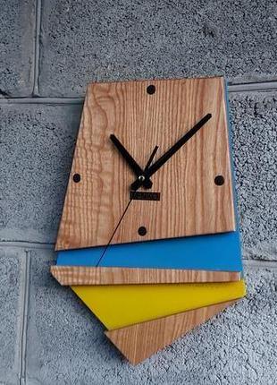 Настінний годинник у сучасному дизайні українська, незвичайний настінний годинник, дерев'яний годинник1 фото