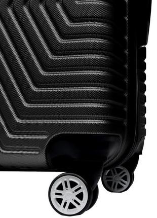 Маленька пластикова валіза на колесах 45l gd polo чорний4 фото
