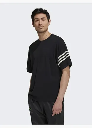 Футболка adidas adicolor neuclassics tee - black hm1875 размер 3xl бу