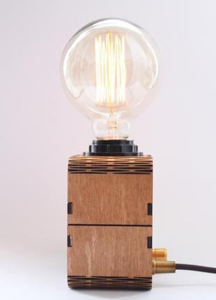 Светильник-ночник с индивидуальной гравировкой4 фото