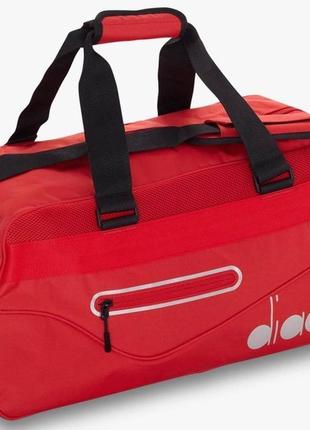 Містка спортивна сумка з відділом для взуття 55l diadora bag t...