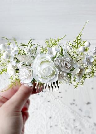 Гребінець в білому кольорі.2 фото