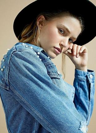 Джинсовая курточка пиджак с бусинами stradivarius оригинал