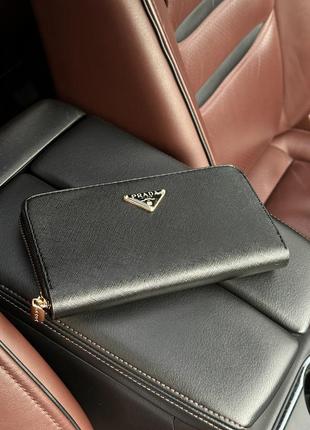 Гаманець prada zippy wallet black1 фото