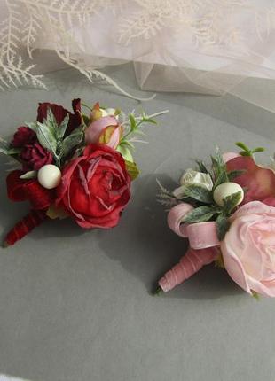 Бутоньерки в розовых тонах