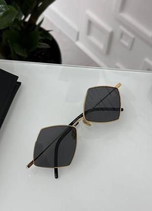 Очки ив сен лоран Saint Laurent Unveils Self