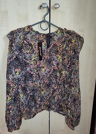 Продам шифоновые блузки.новые.