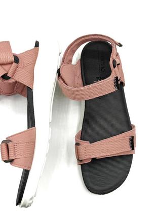 Оригинальные кожаные сандалии от бренда ecco5 фото