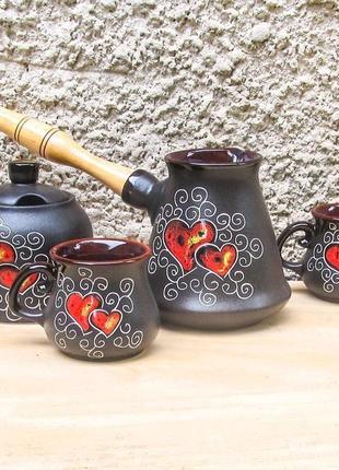 Набір кавовий ріо з двома горнятками та цукерничкою декор серце чорний1 фото