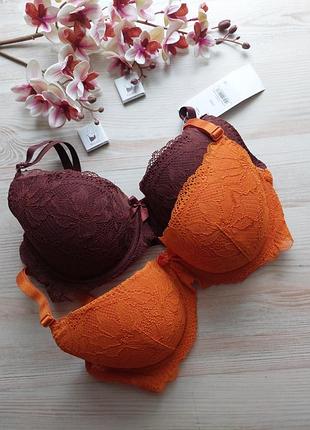 Комплект бюстів 32d 32dd george