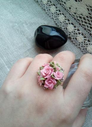 Кольцо с розами из полимерной глины