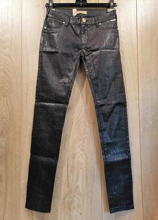 Брюки женские.