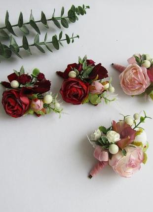 Бутоньерки в розовых тонах