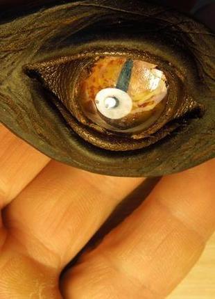 Брелок "глаз дракона" № 2. натуральная кожа.5 фото