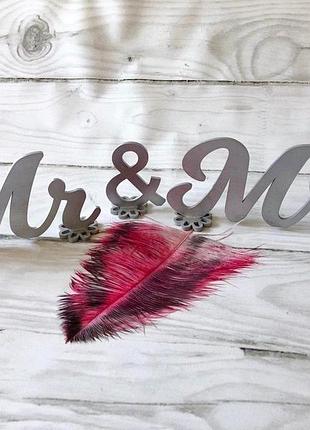 Деревянный знак mr & mrs-атрибут торжества,на подставках цветах