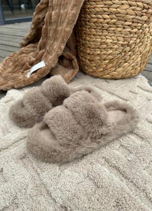 Пухнасті тапочки для дому