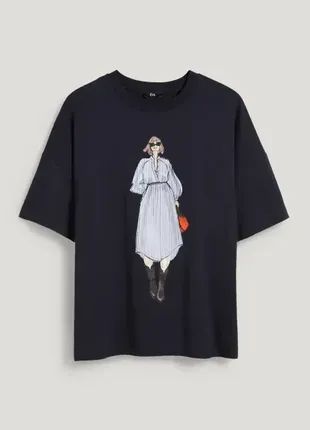 Очень красивая футболка с принтом большого 24-26 размера c&a