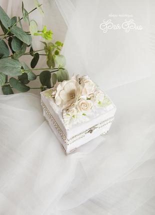Скринька біла на весілля/шкатулка під кільця з квітами2 фото