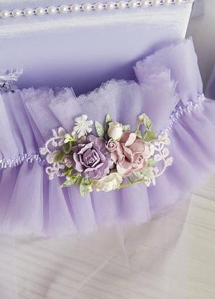 Подвязка невесты сиреневая с цветами3 фото