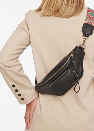 Женская кожаная поясная сумка с карманом на молнии9 фото