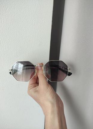 Солнцезащитные очки1 фото