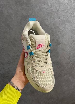 Женские кроссовки найк в2к рунтек белые с розовым / nike v2k runtekk white/pink3 фото