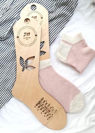 Блокатори для шкарпеток дерев'яні7 фото