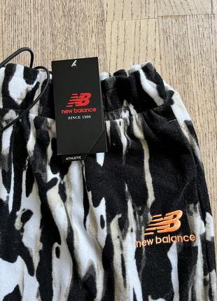 Спортивна спідниця з махрової тканини з тваринним принтом new balance2 фото