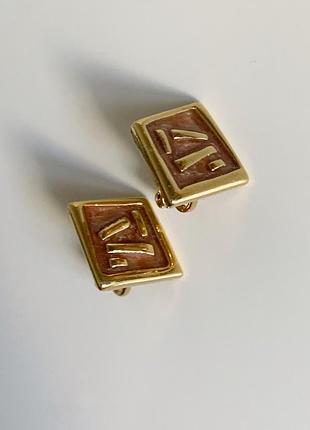 Маленькие винтажные клипсы