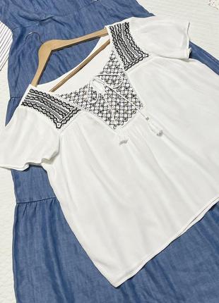 Блузка с вышивкой белоснежная оверсайз от m&amp;co 🌻 размер 50-522 фото