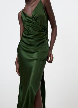 Сатиновое зеленое платье s